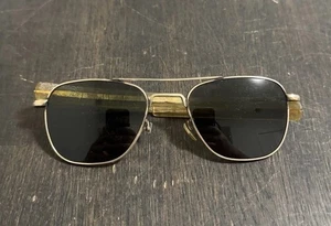 American Optical Aviator Sunglasses Pilot Green Lens 12K GF 5-1/2 - Picture 1 of 8