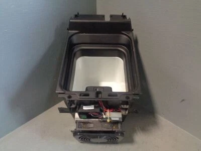 Cool Box Fridge Range Rover Sport Land Rover Discovery 4 2009 to 2013 - Image 1 of 4