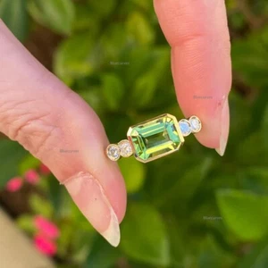 14K Yellow Gold Natural Emerald Cut Peridot & Mini Diamond Ring Handmade Jewelry - Picture 1 of 11