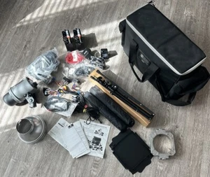 Dynalite Uni400jr UNIJR-LW2 Package System, UNIJR-PS1 Kit, carrying bag, - Picture 1 of 23