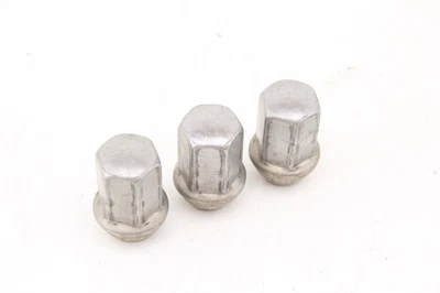 07-16 GMC Acadia Juego de tuercas de llanta de aleación cromada delanteras o traseras plateadas OEM Foto 1 de 4