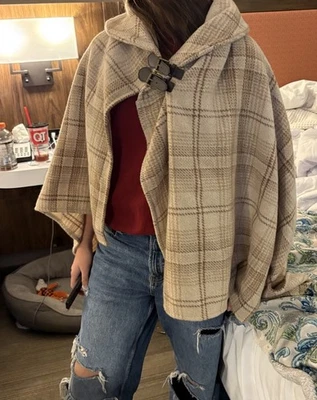 Ralph Lauren Cuero Hebilla Ecuestre Envoltura Corderos Lana Capa Poncho Suéter Italia Foto 1 de 4