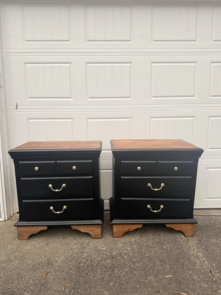 Mesitas de noche / Mesas auxiliares Foto 1 de 4