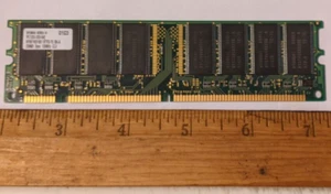 Hyundai HYM7V63601 BTFG-75 PC133U-333-542 128 MB 133MHz CL3 - Desktop Memory - Picture 1 of 3