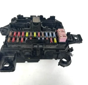 MAZDA TRIBUTE/ FORD MAVERICK FUSE MODULE RELAY - 3L8414N068HBA - Foto 1 di 3