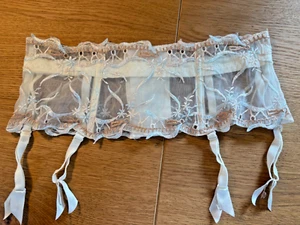 LISE CHARMEL Strapsgürtel Gr L Strumpfhalter SPITZE MESH Creme Strapse - Bild 1 von 5