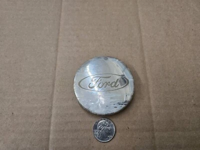 Ford OEM 2000-2003 Focus cromo 2 5/8" tapa central buje cubierta antipolvo 98AB1000AA Foto 1 de 4
