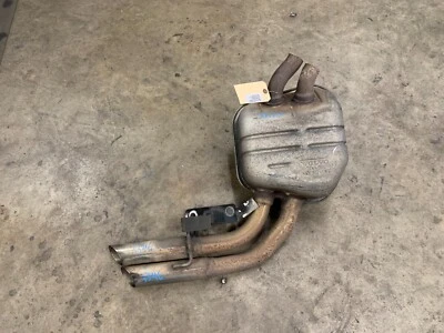 05-07 VOLVO S60 2.5L SILENCIADOR ESCAPE TRASERO CORTE CON PUNTA SILENCIADOR ESCAPE TRASERO LOTE3346 Foto 1 de 4