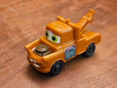 Coche de juguete Tow Mater Disney/Pixar Kellogg Co. 2006 (escala 1/64) Foto 1 de 4