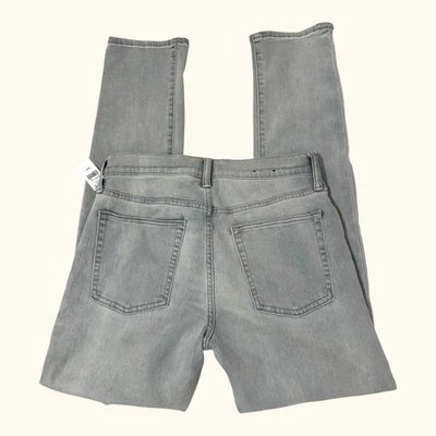 Gap Men’s Straight Leg Taper Jeans Light Wash Size 30X32 NWT Grunge 90s Retro - Image 1 of 4