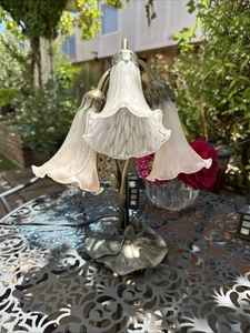 Tiffany Style Lilly Pad Lamp 3 Arm Frosted Pink Hue Glass Tulip Shades Vtg EUC - Picture 1 of 15