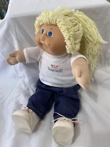 De Colección Cabbage Patch Niños Muñeca 1985 Niña Cabello Rubio Ojos Azules Jeans Zapatos Camisa - Imagen 1 de 20
