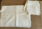 8 set Placemats cloth napkin scalloped edge vintage fabric cut out ivory linens