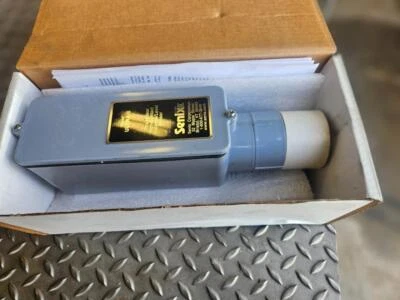 New Senix Ultra-S Ultrasonic Non-Contact Level Sensor - Image 1 of 4