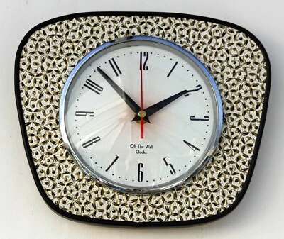 NEW 25cm Mid Century Style Wall Clock - Vintage Pattern Retro Style French Gold - Image 1 of 4