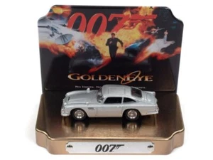 ASTON MARTIN DB5 - Occhio d'oro - James Bond 007 - Johnny Lightning 1:64 - Foto 1 di 6
