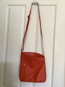VERA TUCCI - Moda Italia - Classy Genuine Crossbody Leather Bag S - M - Picture 1 of 7
