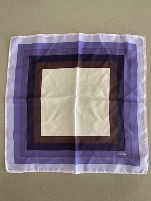 Tom Ford шелковый квадратный карман — фиолетовый градиент - Изображение 1 из 4