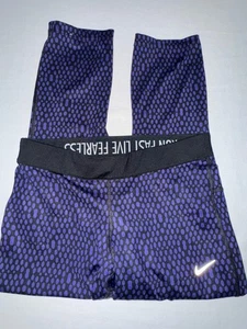Nike Lauftights Damen Medium 3/4 Länge Lila Tupfen Neu ohne Etikett! - Bild 1 von 5