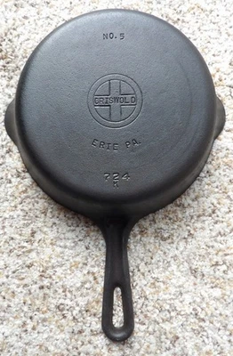 Old Griswold Cast Iron #5 Skillet Small Logo Clean - Image 1 of 2