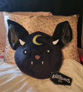 Cojín vampiro gótico Killstar Kreepture almohada murciélago nuevo con etiquetas - Imagen 1 de 8