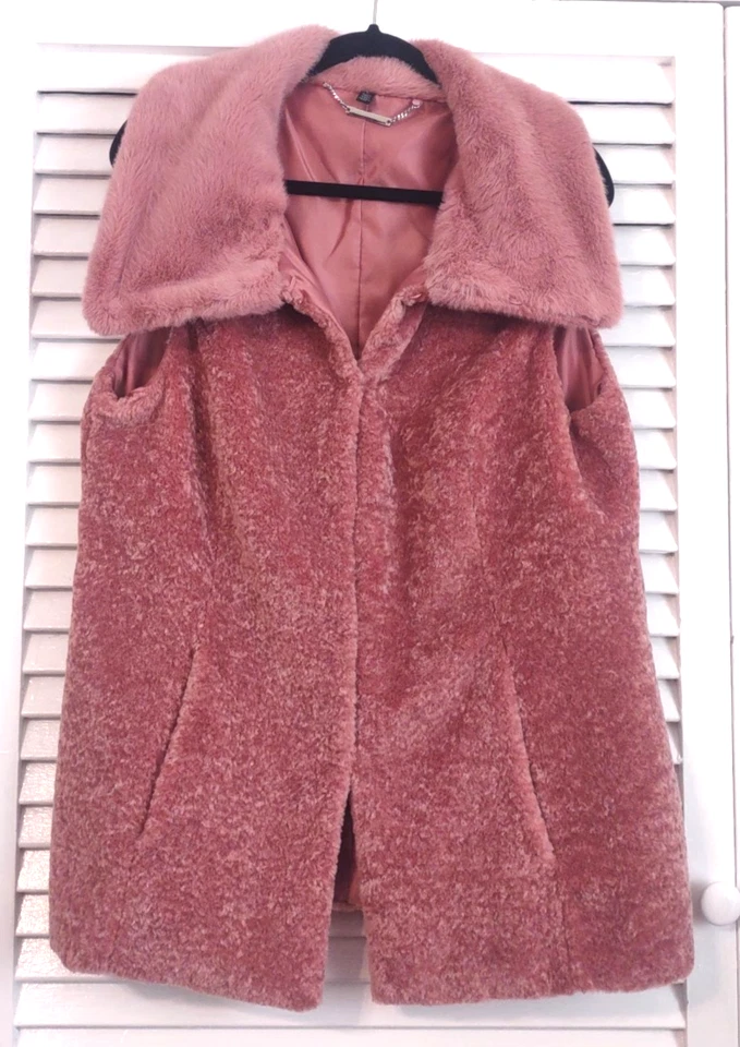 Chaleco Largo de Piel WHBM Talla L Rosa Encantador NUEVO Gótico Chic Antiguo Hollywood Foto 1 de 4