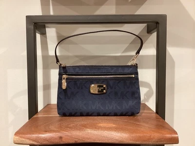 Excellent Condition Michael Kors Navy Monogram Handbag - Image 1 of 4