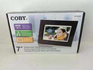 COBY 7" WIDESCREEN DIGITAL PHOTO FRAME~~DP700~~Faux Wood L9 - Picture 1 of 4