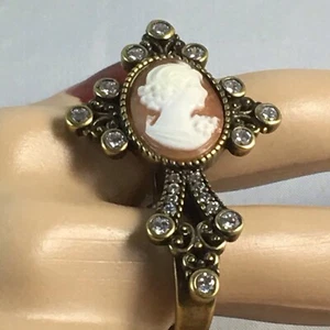 AMEDEO 18mm Cameo Crystal Double Finger Ring ~ 7 and 8 - Picture 1 of 11