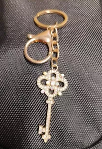 Skeleton Key Bling AB Crystal Rhinestone Goldtone KeyChain KeyRing Bag Charm - Picture 1 of 5