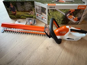 STIHL HSA 94R Battery Hedge Trimmer (Unit Only) - Picture 1 of 1