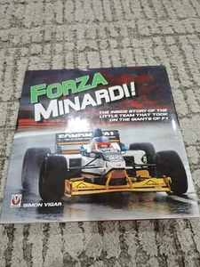 Forza Minardi! The Inside Story Of The Little Team That Took On the Giants Of F1 - Bild 1 von 3