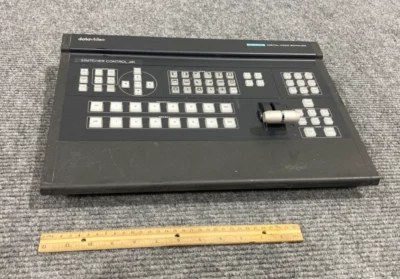 Lot of 2 DataVideo SE-2200 HD/SD 6 Channel Digital Video Switcher & Controller - Image 1 of 4