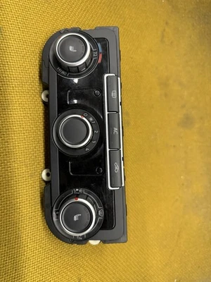 OEM 2010-2014 VOLKSWAGEN PASSAT CALEFACCIÓN AIRE ACONDICIONADO UNIDAD DE CONTROL DE CLIMA Foto 1 de 4