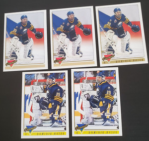 1993-94 Topps Premier Dominik Hasek Buffalo Sabres Collection - Quantity 5
