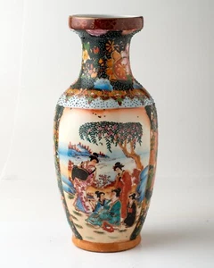 Large Vintage Chinese Porcelain Vase Hand Painted 12 in - Picture 1 of 10