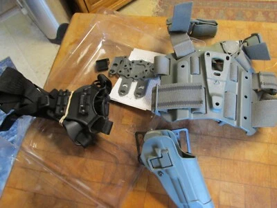 ¡NUEVO! Kit combinado de funda caída Blackhawk SERPA RH Beretta 92/96 + arnés de hombro Foto 1 de 4