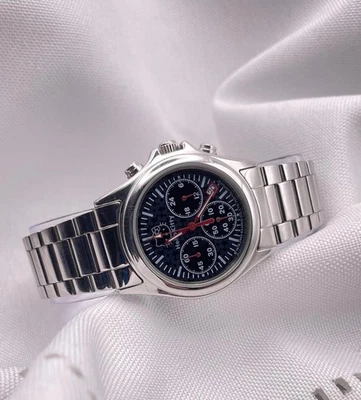 Reloj Pulsera Hello Kitty Cronógrafo Vintage Años 2000 Raro Esfera Azul Oscuro Foto 1 de 4