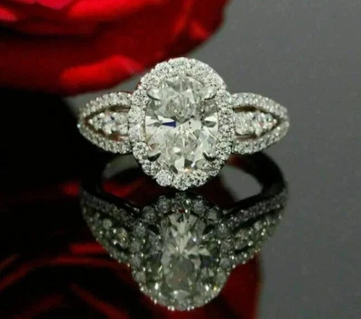 Anillo de boda para mujer de diamantes creados en laboratorio de corte ovalado de 3,50 quilates enchapado en oro blanco de 14 quilates Foto 1 de 4