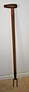 Vintage Garden Hand Tool 94cm Daisy Grubber Dandelion Weeder Wooden Handle 1960 - Picture 1 of 5