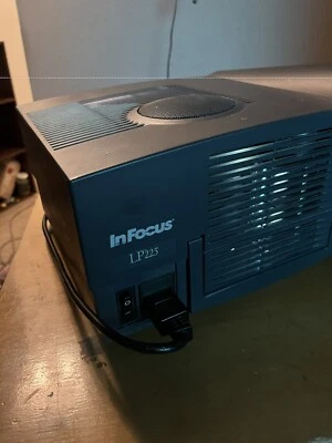 In Focus LP225 Conference Room Projector New Bulbs Excellent Condition - Image 1 of 4
