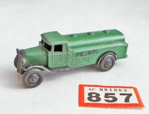 Vintage Dinky Toys No 25d green Petrol tanker with type 3 chassis 857 - Picture 1 of 4