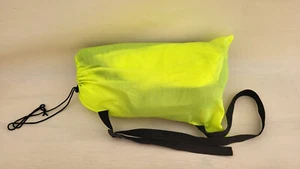 Luftsack grün, durch Schwenken mit Luft füllen und sofort verschließen - Bild 1 von 2