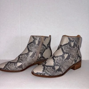 Lucky Brand Snakeskin Print Ankle Boots Pointed Toe Western Booties Size 6 1/2M - Picture 1 of 6