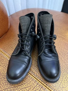 Michele Lopriore Leder Kampf schwarz Strass Italien Stiefel 40 USA Größe 10 350 $ - Bild 1 von 12