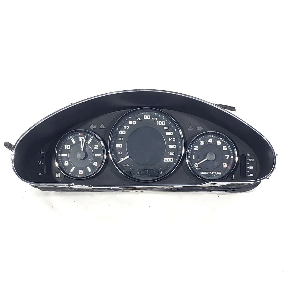 Mercedes CLS63 AMG 2007 OEM velocímetro 6,3 L tracción trasera con bisel  Foto 1 de 4