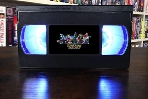 Guardians Of The Galaxy VHS Lamp + Remote - Picture 1 of 2