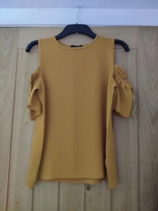 NWT Size 10 Mustard Cold Shoulder Top Quiz - Picture 1 of 4
