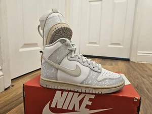 Nike Dunk HIGH RETRO/White-Pure Platinum/ UK Size 4/ Euro size 36.5/23.5 cm - Picture 1 of 16