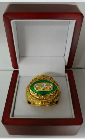 Bart Starr - 1967 Green Bay Packers Super Bowl Ring With Wooden Display Box Cover